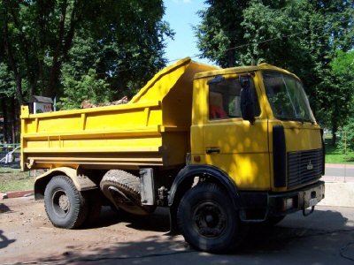 Самосвал МАЗ